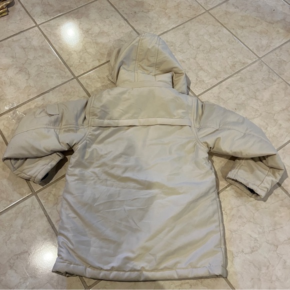 2005 Hong Kong Exclusive Disney Winnie The Pooh Vintage Jacket - Picture 2 of 10